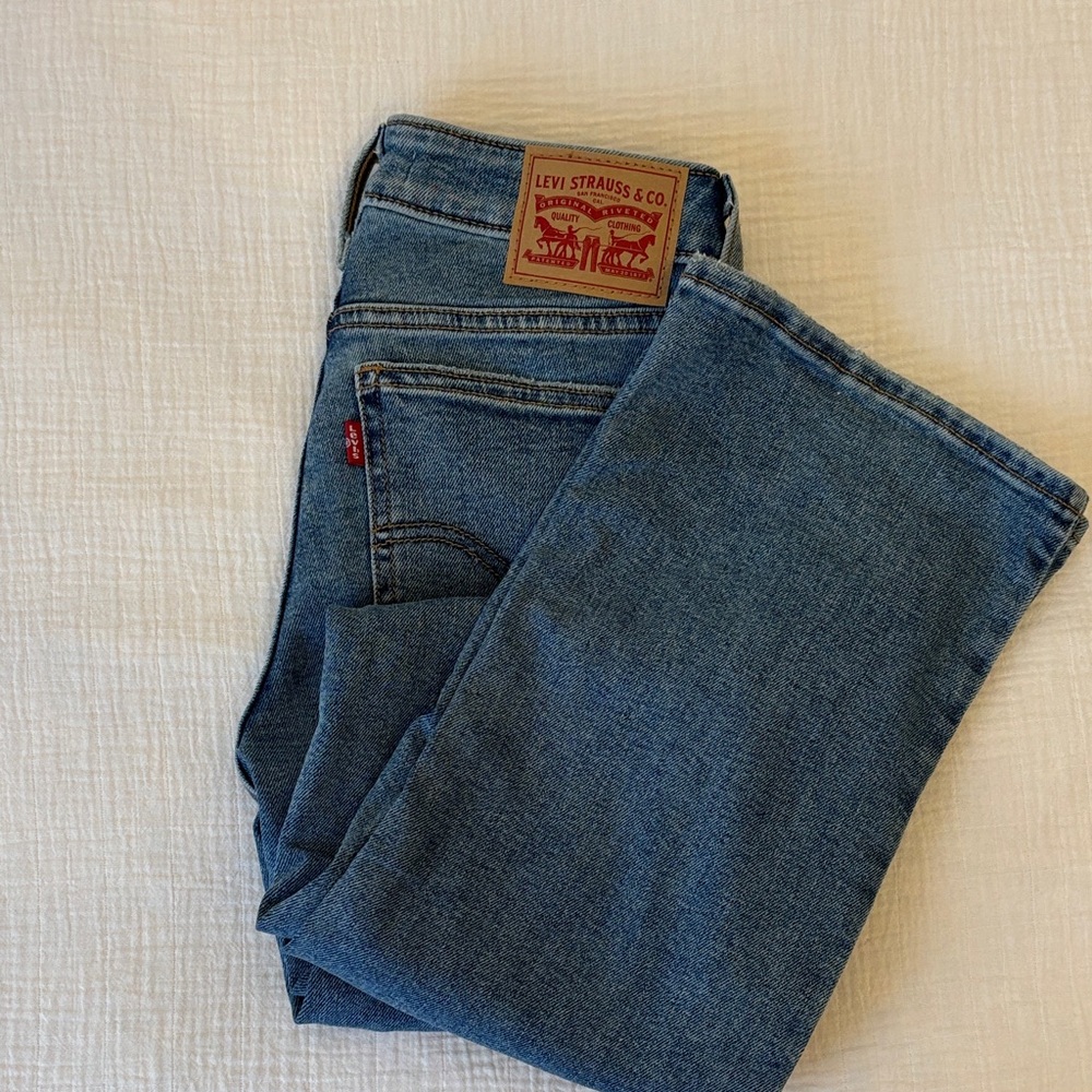 Levi's Women's Straight Leg Denim Jeans